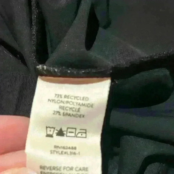 Lita by Ciara Shirt NWT Womens small TURTLENECK IN SENSITIVE Black MSRP $148 - Picture 4 of 5